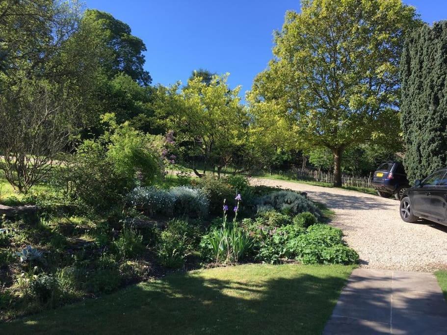 Masons Cottage, An Idyllic Retreat In An Area Of Outstanding Beauty, Close To Blenheim Palace, Oxford & The Cotswolds Stonesfield Exteriör bild