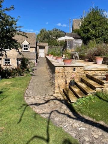 Masons Cottage, An Idyllic Retreat In An Area Of Outstanding Beauty, Close To Blenheim Palace, Oxford & The Cotswolds Stonesfield Exteriör bild